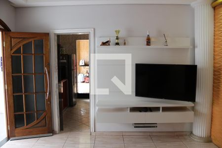 Sala de casa à venda com 2 quartos, 83m² em Conjunto Água Branca, Contagem