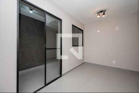 Quarto de kitnet/studio para alugar com 1 quarto, 25m² em Jardim Oriental, São Paulo