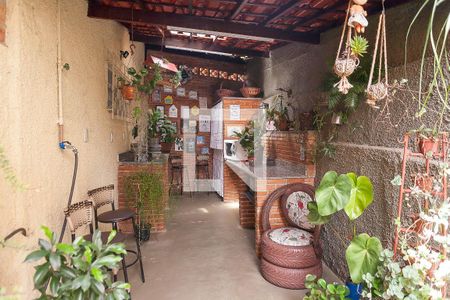 Casa à venda com 300m², 7 quartos e 3 vagas Casa à venda com 300m², 7 quartos e 3 vagasarea de inverno 2