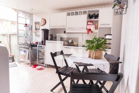 Casa à venda com 300m², 7 quartos e 3 vagas Casa à venda com 300m², 7 quartos e 3 vagasCozinha