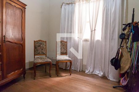 Casa à venda com 300m², 7 quartos e 3 vagas Casa à venda com 300m², 7 quartos e 3 vagasquarto 4