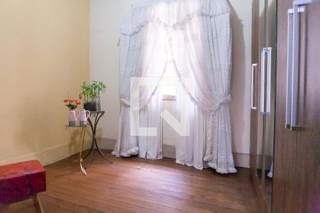 Casa à venda com 300m², 7 quartos e 3 vagas Casa à venda com 300m², 7 quartos e 3 vagasquarto 3