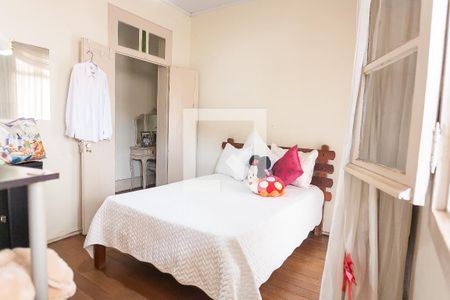 Casa à venda com 300m², 7 quartos e 3 vagas Casa à venda com 300m², 7 quartos e 3 vagasquarto 6