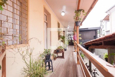 Casa à venda com 300m², 7 quartos e 3 vagas Casa à venda com 300m², 7 quartos e 3 vagasvaranda quatoto 2 e 4 e sala de tv