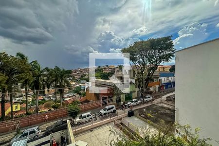 Sala vista de apartamento à venda com 2 quartos, 50m² em Gameleira, Belo Horizonte