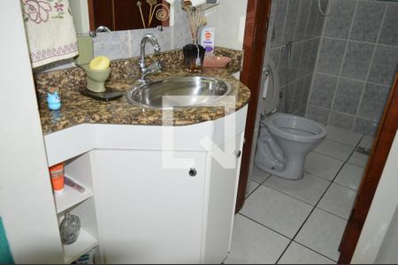 Banheiro 2 de casa de condomínio à venda com 3 quartos, 82m² em Fonte Grande, Contagem