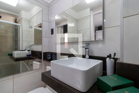 Banheiro da suíte de apartamento à venda com 1 quarto, 48m² em Centro, Campinas