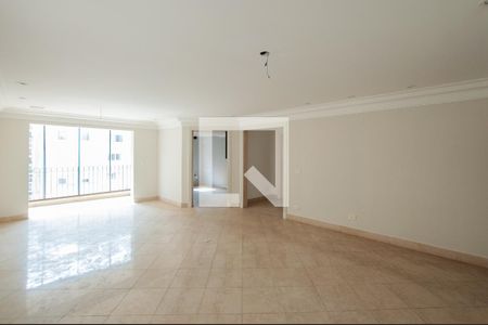 Sala de apartamento à venda com 3 quartos, 156m² em Vila Madalena, São Paulo
