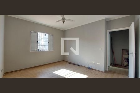 Quarto 1 de casa para alugar com 2 quartos, 130m² em Vila Homero Thon, Santo André