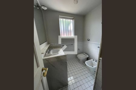 Casa à venda com 400m², 4 quartos e 5 vagas Casa à venda com 400m², 4 quartos e 5 vagasbanheiro da suíte 2