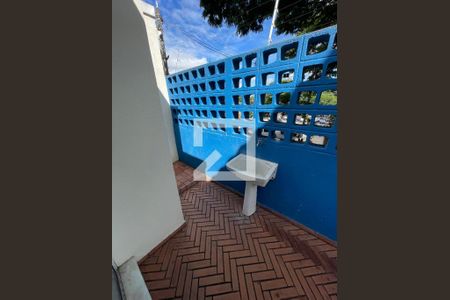 Casa à venda com 400m², 4 quartos e 5 vagas Casa à venda com 400m², 4 quartos e 5 vagasÁrea de Serviço