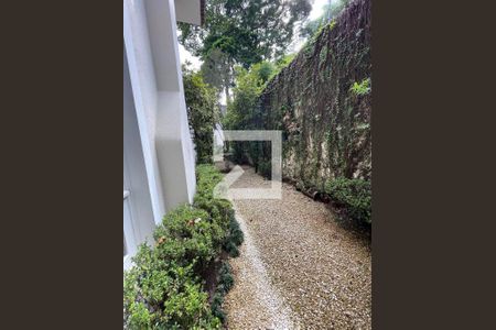 Casa à venda com 400m², 4 quartos e 5 vagas Casa à venda com 400m², 4 quartos e 5 vagasjardim de inverno