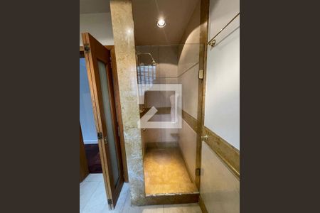 Casa à venda com 400m², 4 quartos e 5 vagas Casa à venda com 400m², 4 quartos e 5 vagasbanheiro suíte master