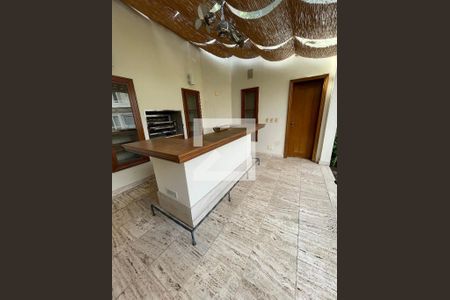 Casa à venda com 400m², 4 quartos e 5 vagas Casa à venda com 400m², 4 quartos e 5 vagasChurrasqueira