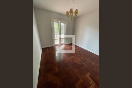 Casa à venda com 400m², 4 quartos e 5 vagas Casa à venda com 400m², 4 quartos e 5 vagasQuarto 3