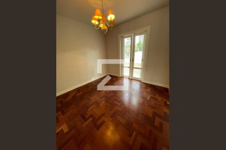 Casa à venda com 400m², 4 quartos e 5 vagas Casa à venda com 400m², 4 quartos e 5 vagasQuarto 3