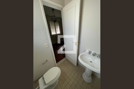 Casa à venda com 400m², 4 quartos e 5 vagas Casa à venda com 400m², 4 quartos e 5 vagasbanheiro da suíte 4