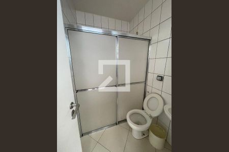 Casa à venda com 400m², 4 quartos e 5 vagas Casa à venda com 400m², 4 quartos e 5 vagasBanheiro de serviço