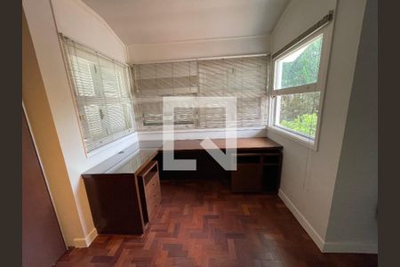 Casa à venda com 400m², 4 quartos e 5 vagas Casa à venda com 400m², 4 quartos e 5 vagasSuíte 3