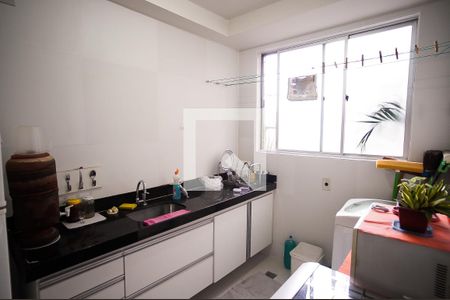 Cozinha de apartamento à venda com 2 quartos, 49m² em Santa Branca, Belo Horizonte