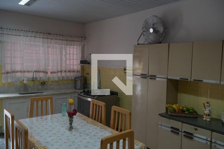 Casa para alugar com 250m², 3 quartos e 4 vagas Casa para alugar com 250m², 3 quartos e 4 vagasCozinha