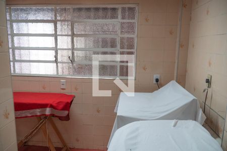 Casa para alugar com 250m², 3 quartos e 4 vagas Casa para alugar com 250m², 3 quartos e 4 vagasLavanderia