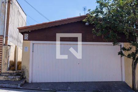 Casa à venda com 140m², 5 quartos e 1 vaga Casa à venda com 140m², 5 quartos e 1 vagaFachada