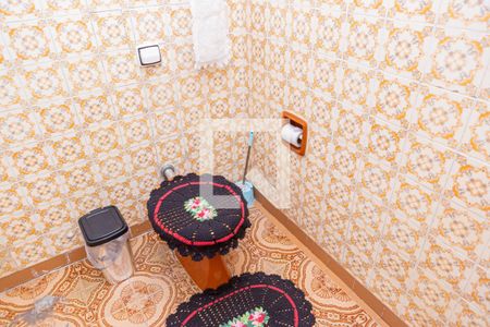 Casa à venda com 140m², 5 quartos e 1 vaga Casa à venda com 140m², 5 quartos e 1 vagaCasa 3 : Banheiro