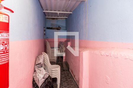 Casa à venda com 140m², 5 quartos e 1 vaga Casa à venda com 140m², 5 quartos e 1 vagaCasa 3 : entrada