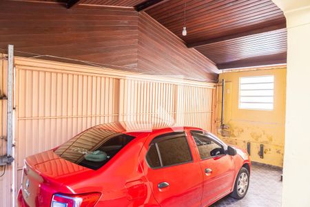 Casa à venda com 140m², 5 quartos e 1 vaga Casa à venda com 140m², 5 quartos e 1 vagaGaragem