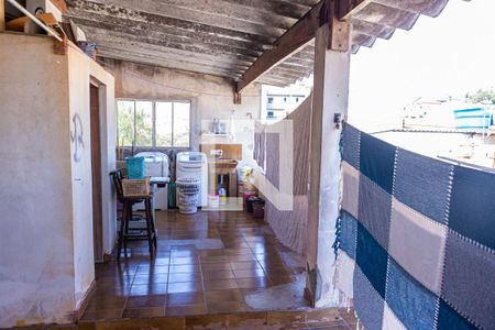 Casa à venda com 140m², 5 quartos e 1 vaga Casa à venda com 140m², 5 quartos e 1 vagaCasa 1 : Terraço