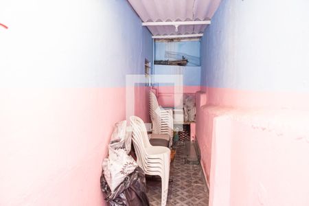 Casa à venda com 140m², 5 quartos e 1 vaga Casa à venda com 140m², 5 quartos e 1 vagaCasa 3 : entrada