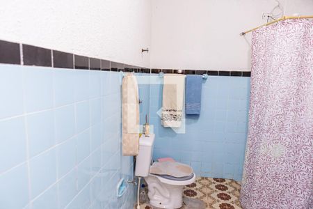 Casa à venda com 140m², 5 quartos e 1 vaga Casa à venda com 140m², 5 quartos e 1 vagaCasa 2: Banheiro