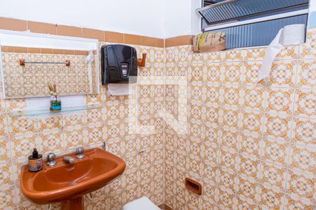 Casa à venda com 140m², 5 quartos e 1 vaga Casa à venda com 140m², 5 quartos e 1 vagaCasa 3 : Banheiro