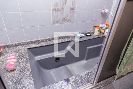 Casa à venda com 140m², 5 quartos e 1 vaga Casa à venda com 140m², 5 quartos e 1 vagaCasa 1 : Banheiro Quarto 1