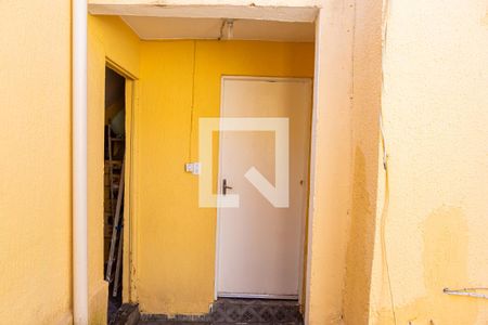 Casa à venda com 140m², 5 quartos e 1 vaga Casa à venda com 140m², 5 quartos e 1 vagaCasa 2: área de serviço