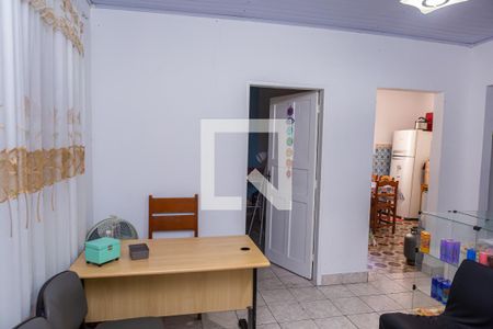 Casa à venda com 140m², 5 quartos e 1 vaga Casa à venda com 140m², 5 quartos e 1 vagaCasa 3 : Sala
