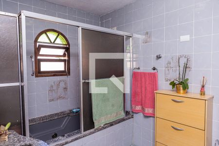 Casa à venda com 140m², 5 quartos e 1 vaga Casa à venda com 140m², 5 quartos e 1 vagaCasa 1 : Banheiro Quarto 1