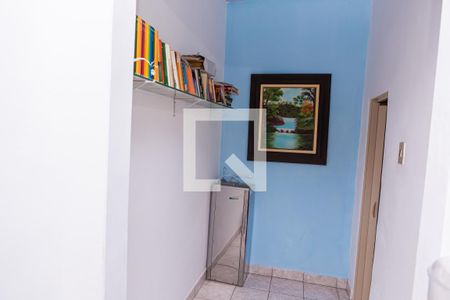 Casa à venda com 140m², 5 quartos e 1 vaga Casa à venda com 140m², 5 quartos e 1 vagaCasa 3 : Corredor