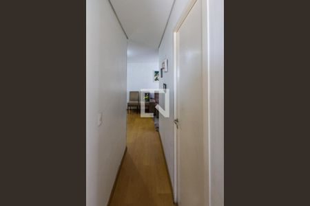 Corredor de apartamento à venda com 3 quartos, 54m² em Jardim Vila Formosa, São Paulo