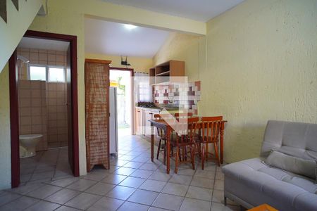 Casa de condomínio para alugar com 80m², 1 quarto e 1 vagaSala