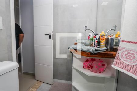 Apartamento para alugar com 55m², 2 quartos e sem vaga Apartamento para alugar com 55m², 2 quartos e sem vagaBanheiro