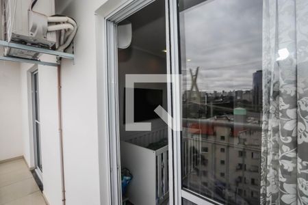 Apartamento para alugar com 55m², 2 quartos e sem vaga Apartamento para alugar com 55m², 2 quartos e sem vagaVaranda