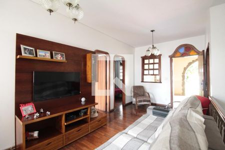 Sala de TV de casa para alugar com 4 quartos, 326m² em Castelo, Belo Horizonte