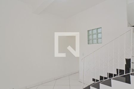Sala de casa para alugar com 2 quartos, 100m² em Jardim Peri, São Paulo