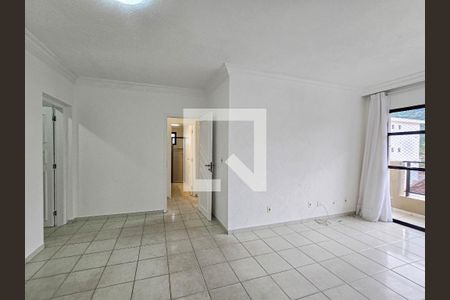 Sala de apartamento para alugar com 2 quartos, 85m² em Jardim Las Palmas, Guarujá