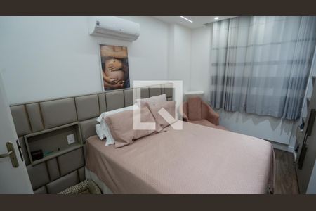 Suíte  de apartamento à venda com 2 quartos, 70m² em Santa Rosa, Niterói