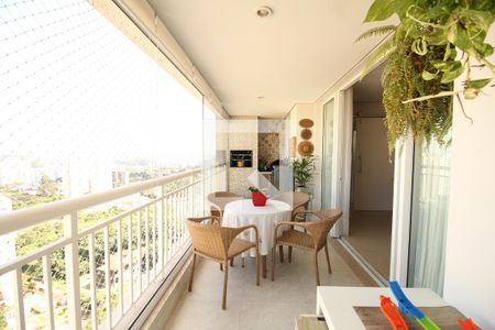 Varanda de apartamento para alugar com 2 quartos, 110m² em Jardim Monte Kemel, São Paulo