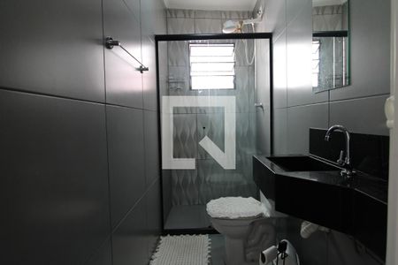 Banheiro de casa para alugar com 2 quartos, 243m² em Vila Gustavo, São Paulo