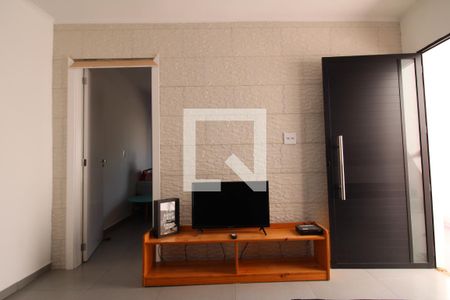 Sala de casa para alugar com 2 quartos, 243m² em Vila Gustavo, São Paulo